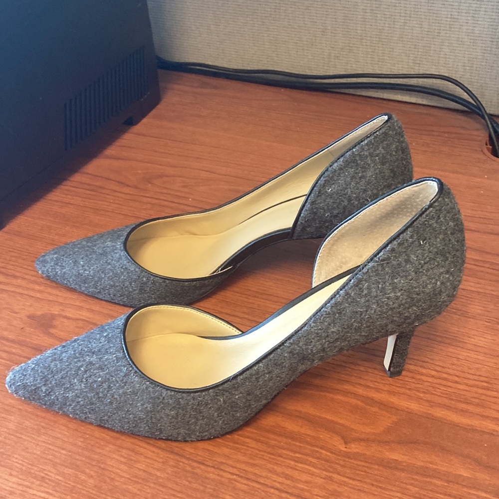 Mari D’Orsay Flannel Pumps, size 6.5, black slate